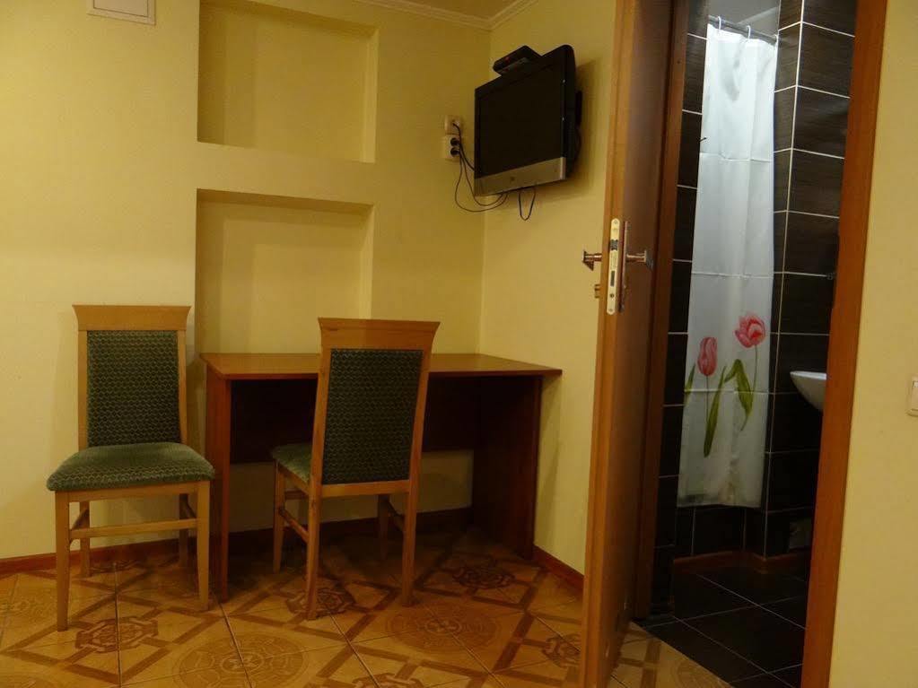 Hotel Desna Kut Kyjev Exteriér fotografie